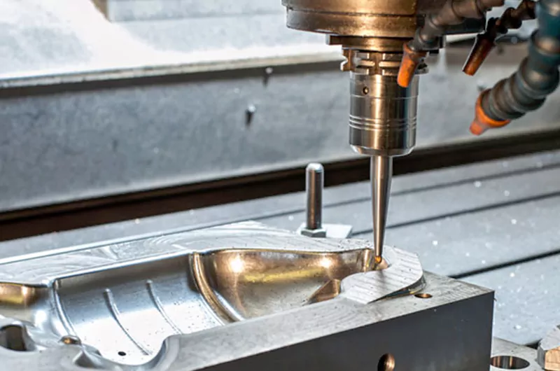 Turnare sub presiune a aluminiului: fabricarea de piese metalice ușoare și complexe